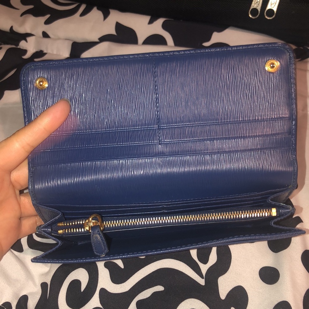 PRADA WALLET - Picture 5 of 9